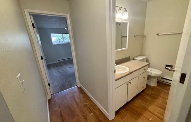 2 beds, 1 bath, $1,650, Unit 64