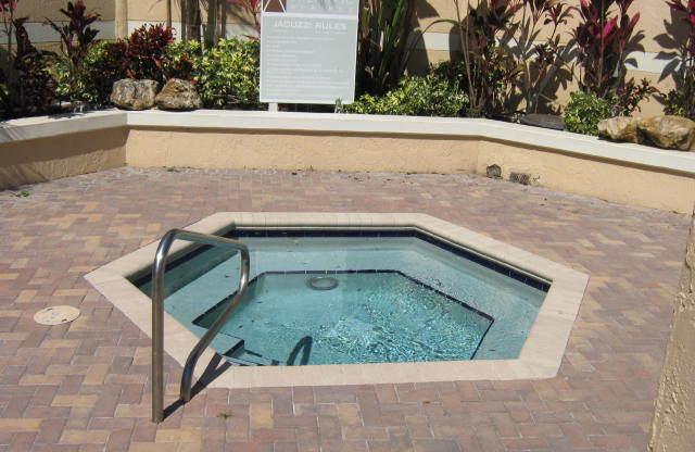 Great unit in Coral Springs