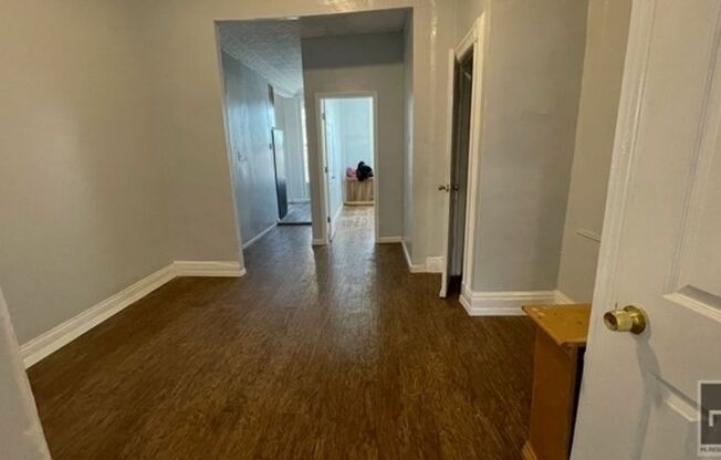 3 beds, 1 bath, $3,027, Unit 2