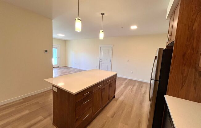 2 beds, 1 bath, $1,875, Unit E309
