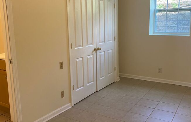 346 REESE STREET #1 | 3 BED 2 BATH DOWNTOWN