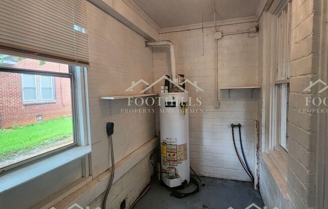 3 beds, 2 baths, $1,500