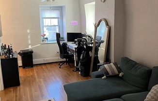 675 E 7 ST