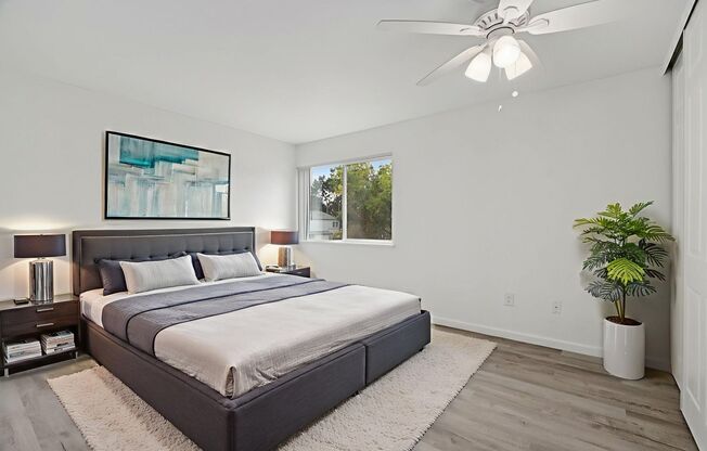 3 beds, 1.5 baths, 1,231 sqft, $2,325, Unit R5