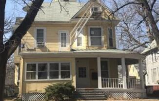 209 SW WESTERN