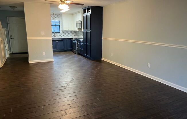 2 beds, 2.5 baths, $1,500, Unit APARTMENT B