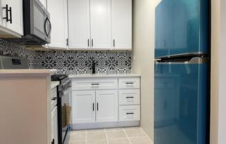 1 bed, 1 bath, 650 sqft, $3,850, Unit 14F