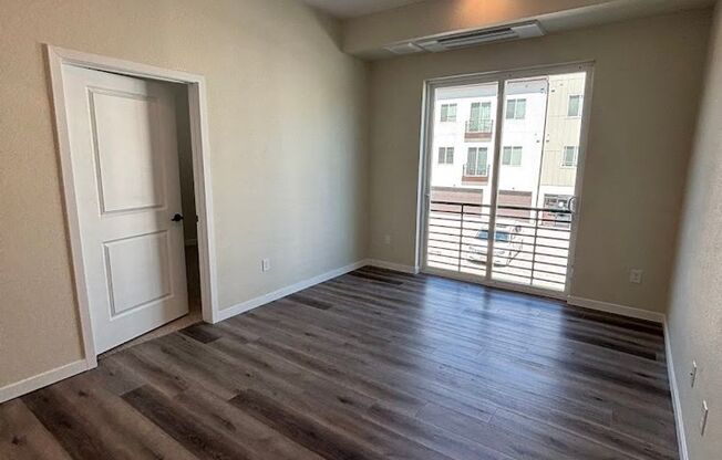 2 beds, 2 baths, 720 sqft, $1,649, Unit 820 #206