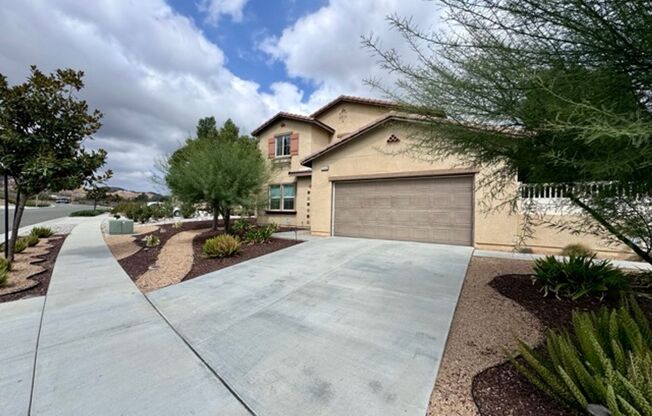 Expansive 5 Bedroom Murrieta home with a Next Gen apartment, available for LEASE!