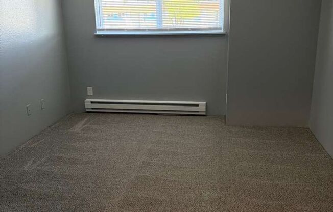 2 beds, 1 bath, 867 sqft, $1,285, Unit 601 I201