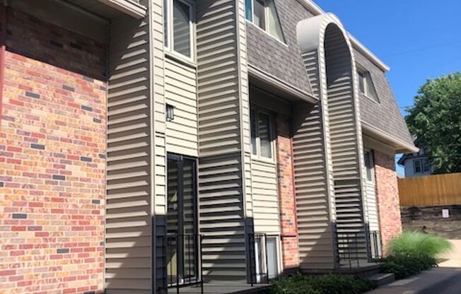 4816 Capitol Ave
