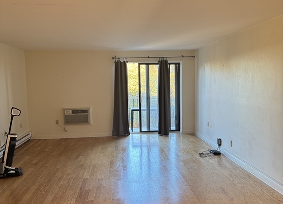 2 beds, 1.5 baths, 1,028 sqft, $2,500, Unit 510