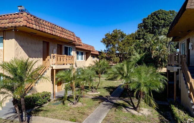 3 beds, 1.5 baths, 957 sqft, $2,099, Unit 2805-202