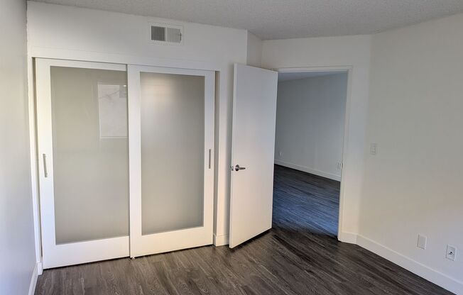 1 bed, 1 bath, 608 sqft, $1,585, Unit 214