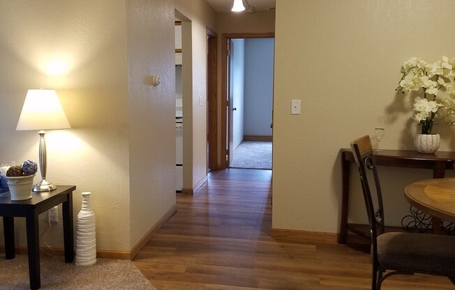 2 beds, 1 bath, 785 sqft, $1,175, Unit 104012