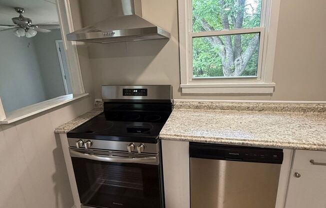 Modern 3-Bed, 2-Bath Gem Near Downtown Athens!