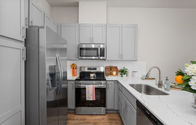 1 bed, 1 bath, 663 sqft, $1,450, Unit 433