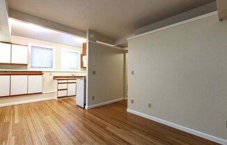 CASTLE ROSE APARTMENTS (BALM05)