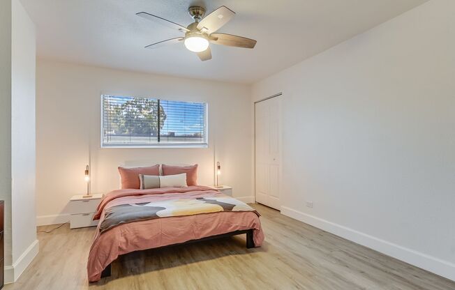 2 beds, 1.5 baths, 1,042 sqft, $1,450, Unit 115