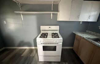 Studio, 1 bath, $1,195, Unit Unit #5