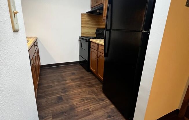 1 bed, 1 bath, $675, Unit 204