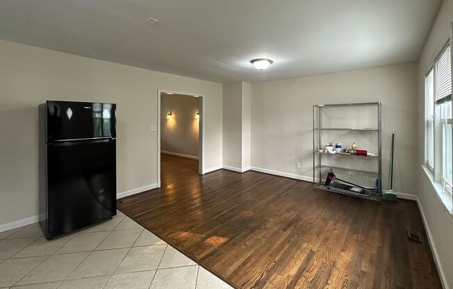 Charming 3Bedroom/1Bathroom in Cameron Village, MD!