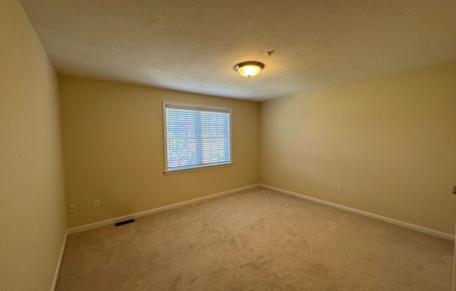 2 beds, 1.5 baths, $3,200, Unit UNIT 63