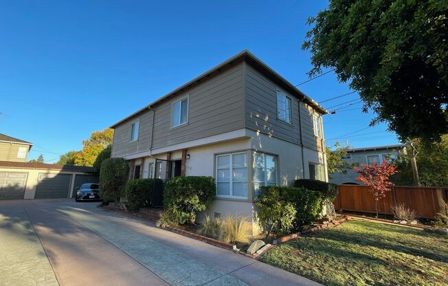 1537 Pearl Street