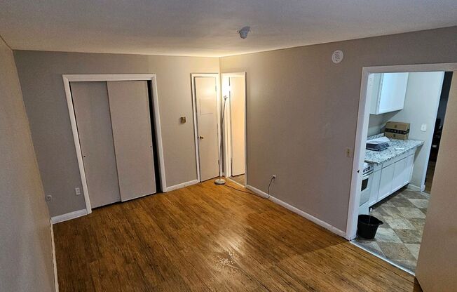 1 bed, 1 bath, $1,073, Unit 114