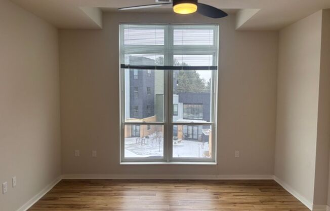 2 beds, 2 baths, 1,132 sqft, $2,050, Unit 10001-112