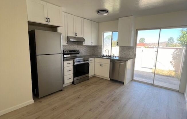 2 beds, 1 bath, $2,800