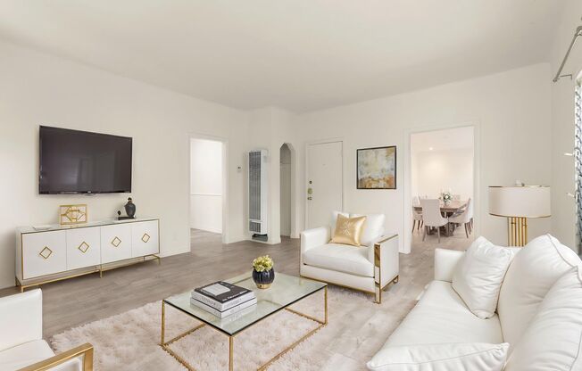 (EL/GA/EM:B) 414 N. Maple Drive