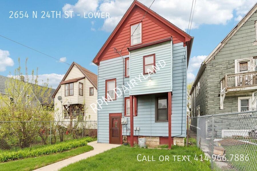 2654 N 24 ST