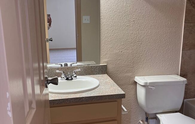 1 bed, 1 bath, 612 sqft, $880, Unit 1306