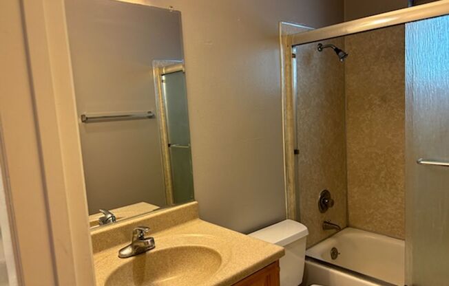 1 bed, 1 bath, 600 sqft, $1,345