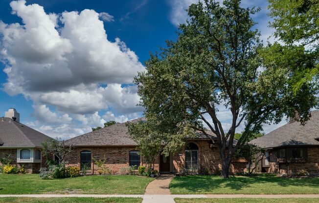 Move in Ready! 3 bed 2 bath with pool!