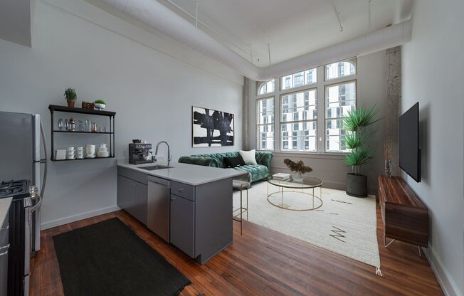 1 bed, 1 bath, 730 sqft, $1,808, Unit 100-405