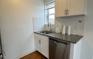 1 bed, 1 bath, 416 sqft, $1,900, Unit 105 Summer #406