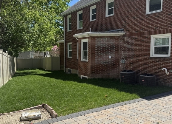 82 ARLMONT