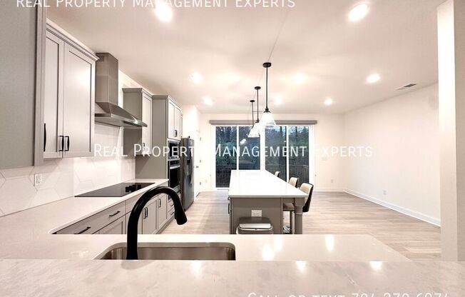 2518 MAGNOLIA BLOSSOM WAY