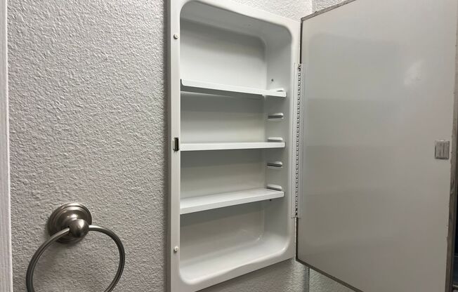1 bed, 1 bath, 700 sqft, $2,310, Unit G-11