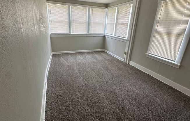8409 Park Ave 64132 - 3 Bedroom 1 Bathroom - (816)602-6520