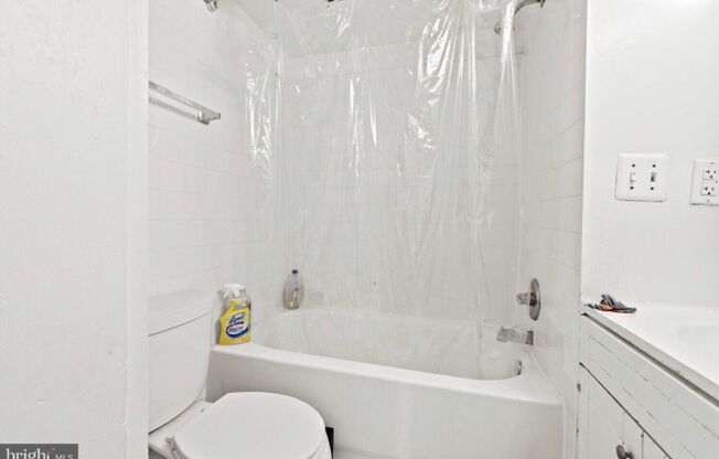 Modern Capitol Hill Location Basement Unit with 1 Bedroom, 1 Bathroom, Private Patio