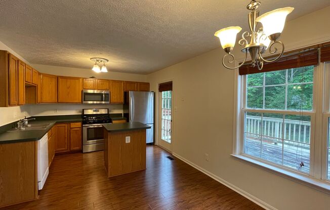 4 Bed Townhome in South Stafford