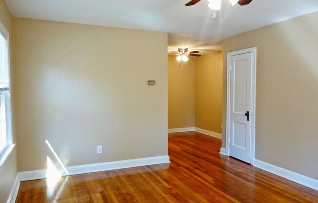 8404 Greenwood Avenue D&G PROPERTIES LLC