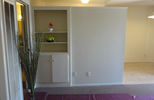 Studio, 1 bath, 425 sqft, $1,595, Unit 104 $499 SECURITY DEPOSIT O.A.C !!! AND SUMMER SPECIAL TO MOVE IN ...ASK ME HOW. CALL ME TO SCHEDULE YOUR VISIT ALBERT 323-809-6765