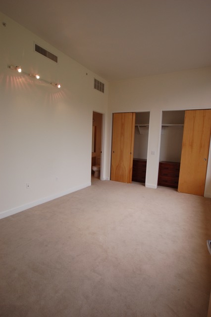 2 beds, 1.5 baths, $2,300