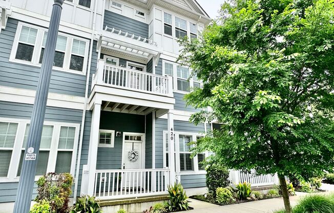 Available NOW in the Vibe District - 3 Blocks to Beaches! Custom Townhome, Two Master Suites, Pet Friendly!