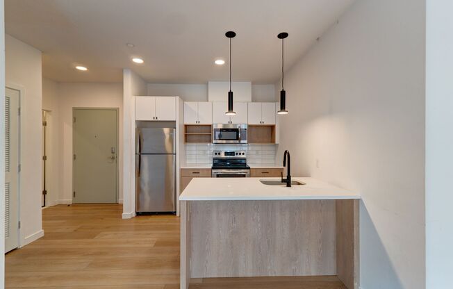 2 beds, 1 bath, 765 sqft, $3,095, Unit The Elm - 503