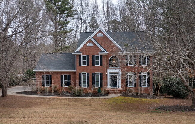 155 GLENWOOD LN